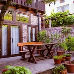 Otel алексова къща